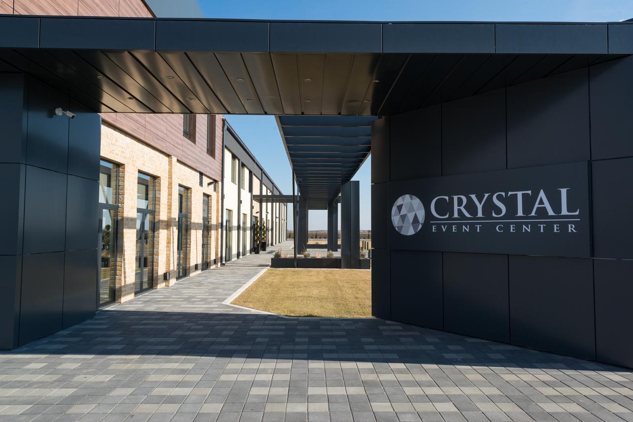 Hotel Crystal Pecinci Ngoại thất bức ảnh