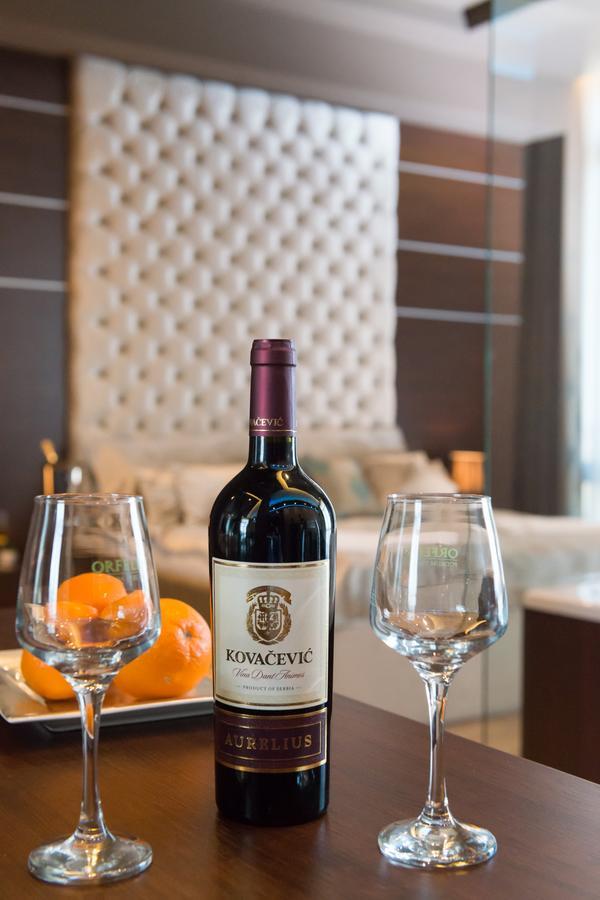 Hotel Crystal Pecinci Ngoại thất bức ảnh