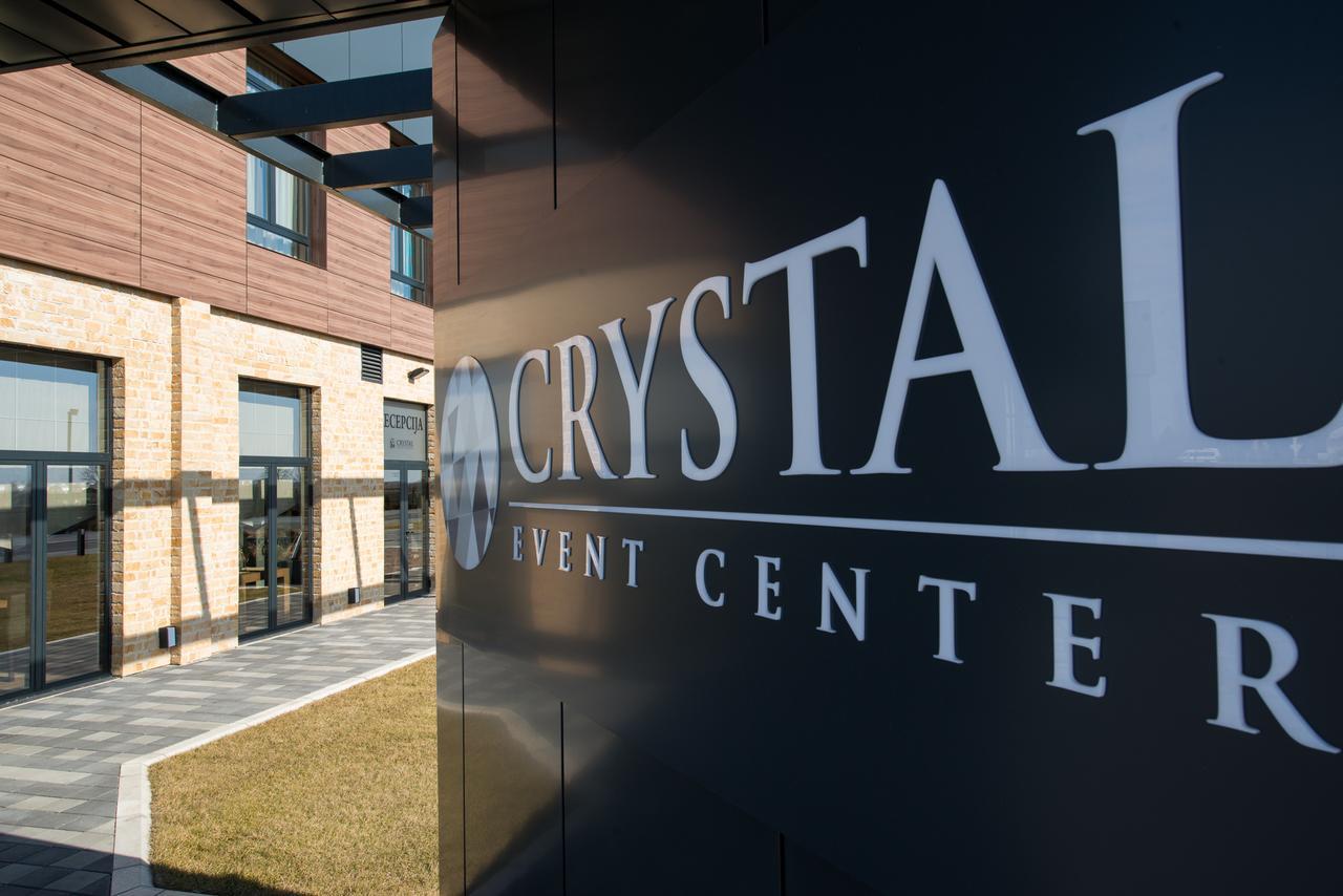Hotel Crystal Pecinci Ngoại thất bức ảnh
