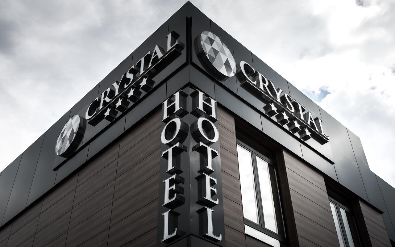 Hotel Crystal Pecinci Ngoại thất bức ảnh